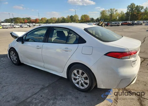 2020 Toyota Corolla Le z USA, uszkodzony, nr VIN JTDEPRAE3LJ029801